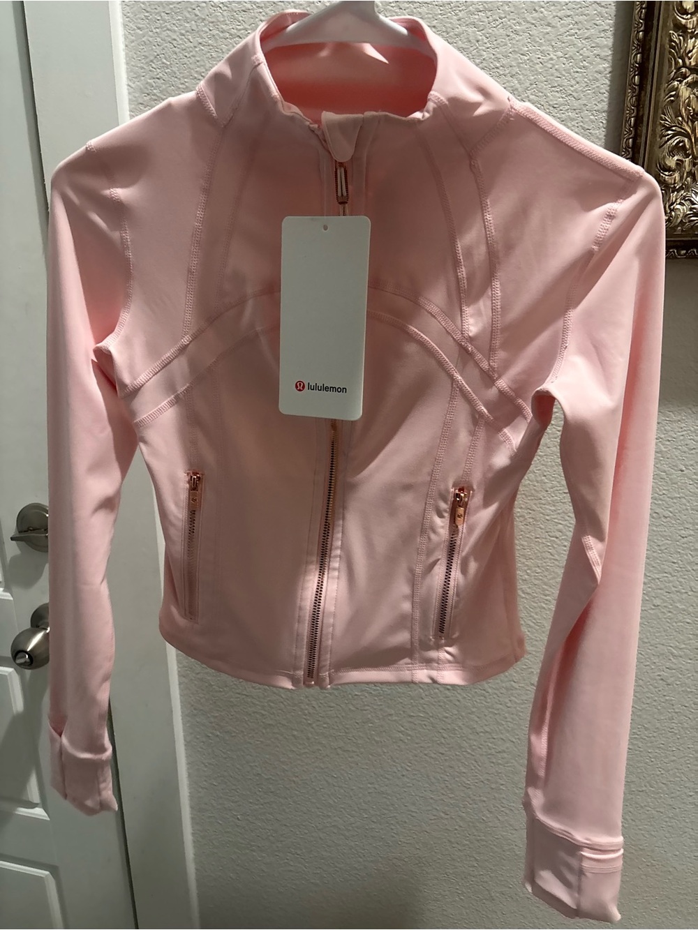 lululemon athletica Women’s Light Pink Zip-Up Jacket cropped NWT